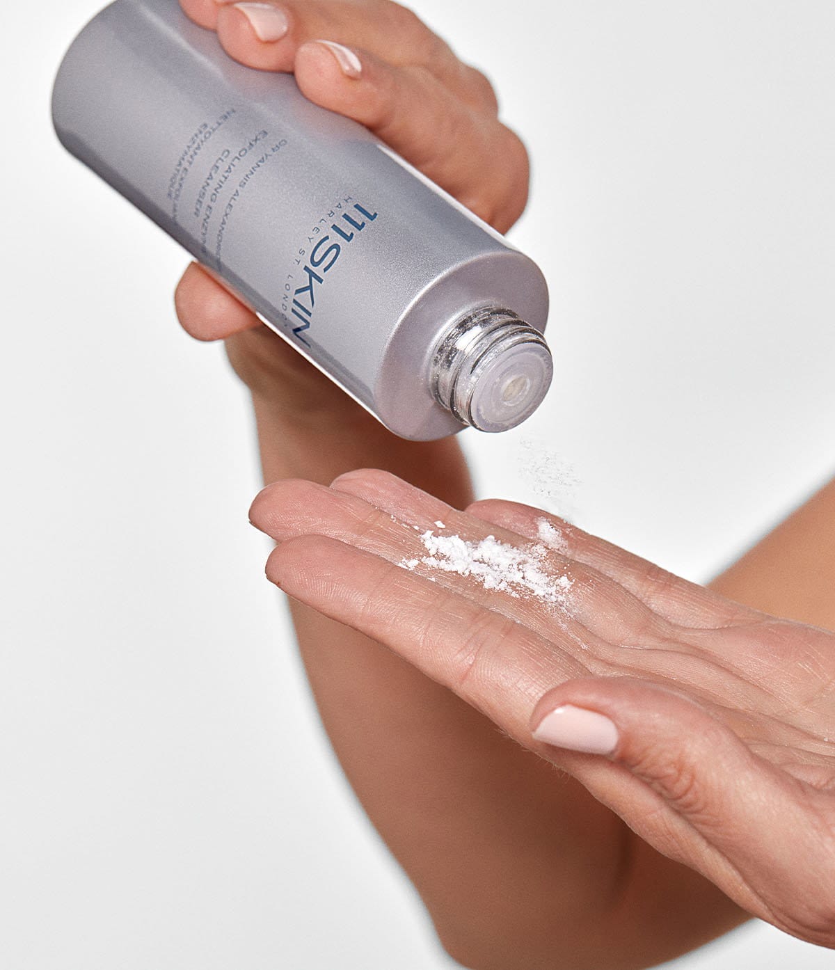 EXFOLIATING ENZYME CLEANSER Gently Resurfaces And Nourishes For Smoother, Radiant Skin.