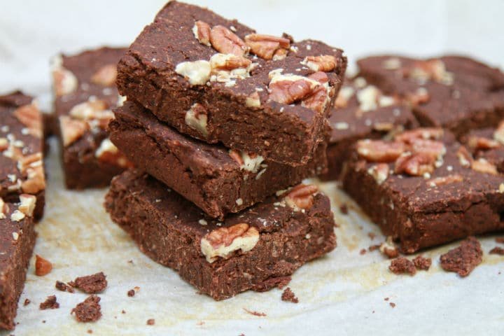 Healthy Junk-Free Chocolate Protein Brownies