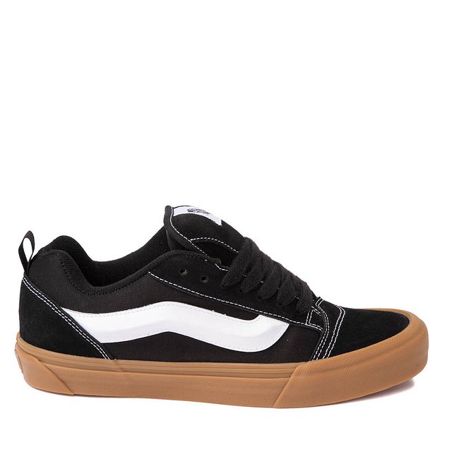 Vans Knu Skool Skate Shoe - Black / Gum