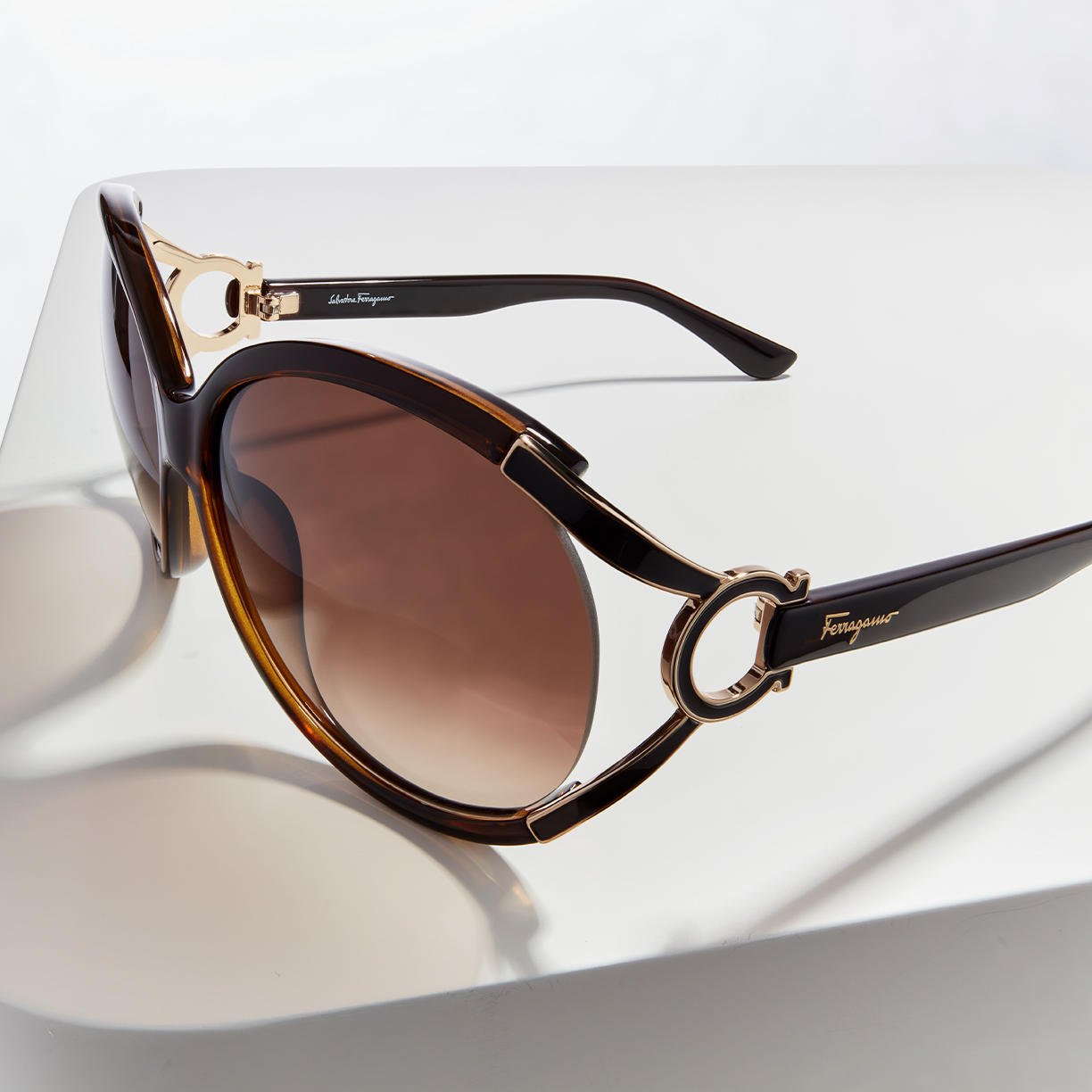 Designer Sunglasses Up to 65% Off Feat. FERRAGAMO