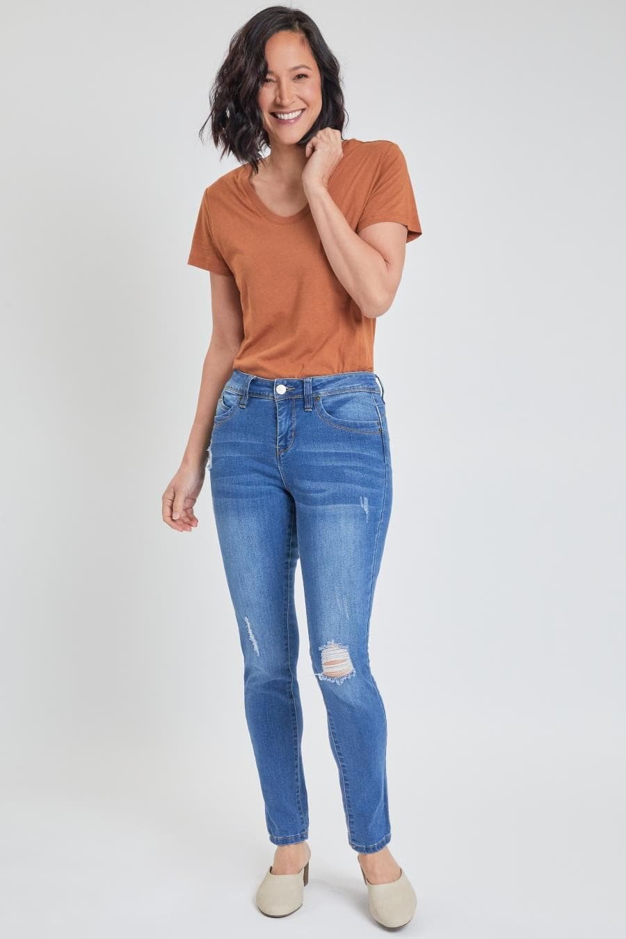 Image of Women's WannaBettaButt Mid Rise Skinny Jean