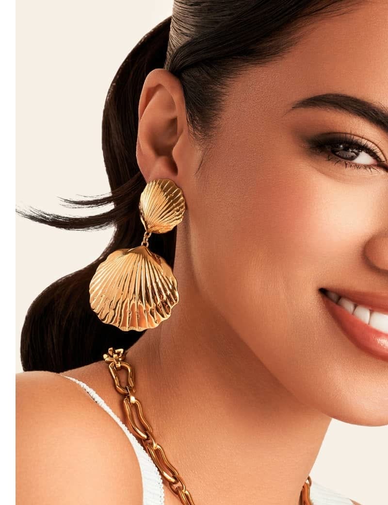 Ocean Shell Clip-On Earrings (Gold)