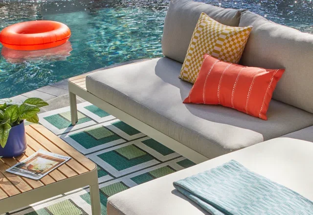 Go Outside: New Outdoor Sofas