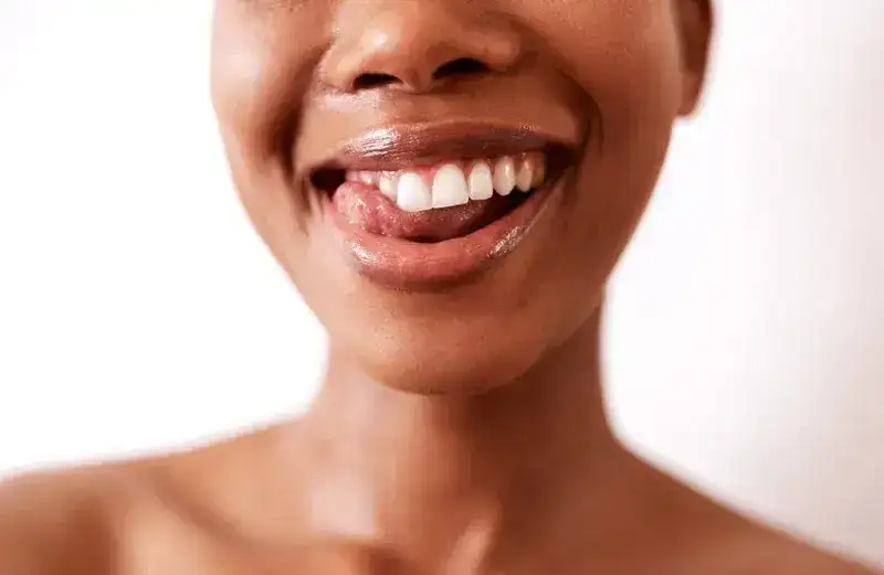 9 Ways to Whiten Your Teeth Safely