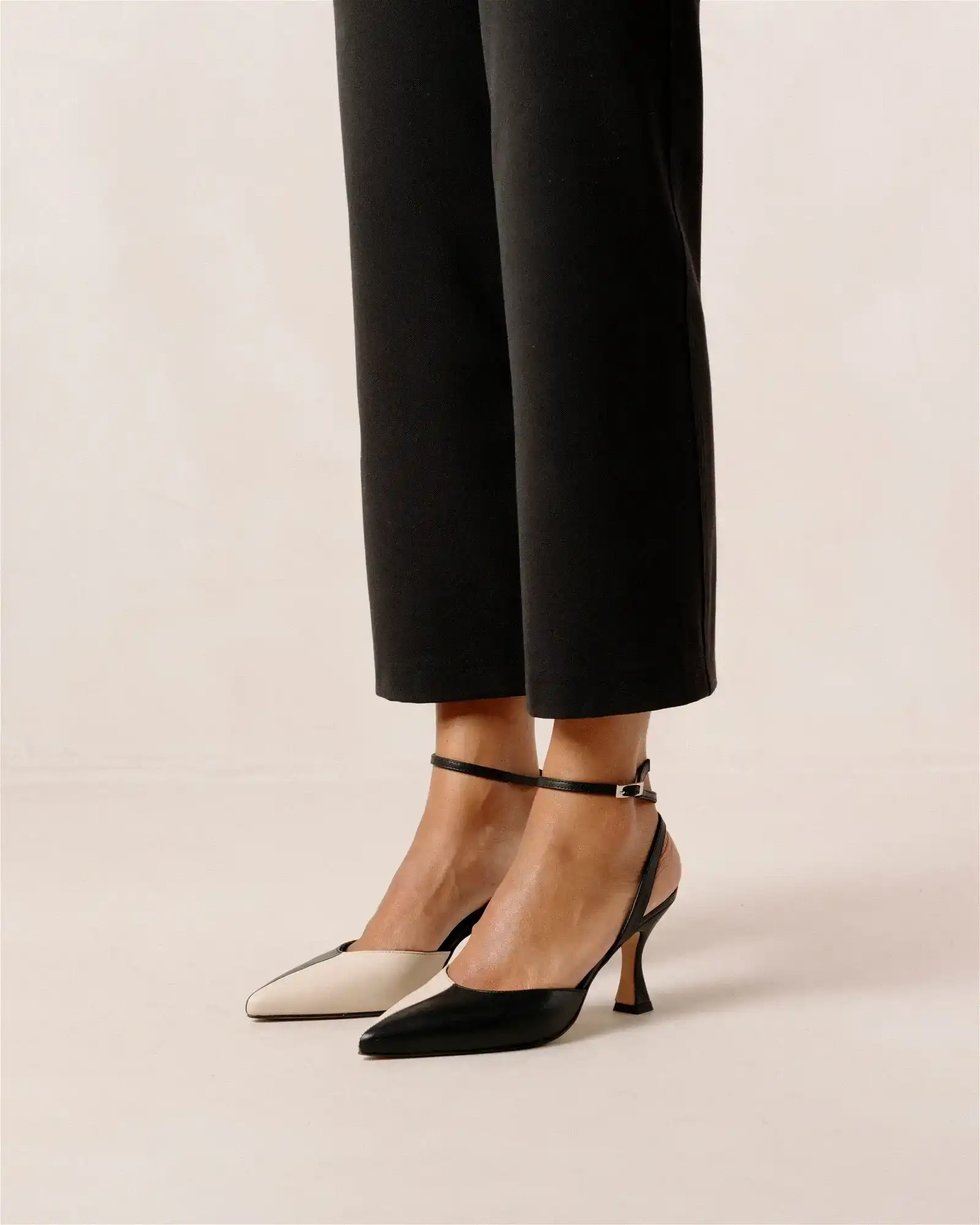 Image of Cinderella Bicolor Black Cream Leather Pumps