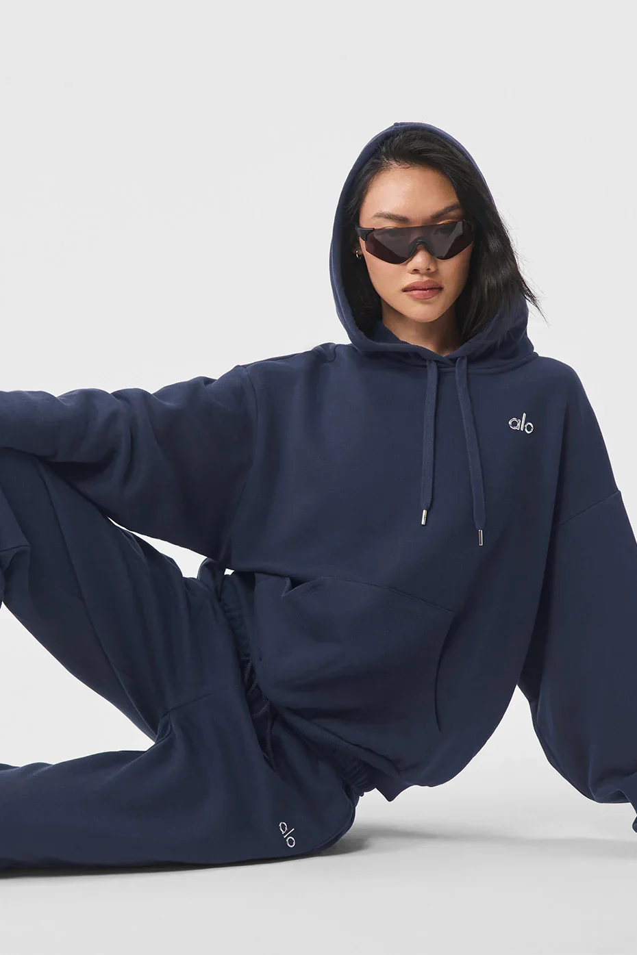 Accolade Hoodie - Navy