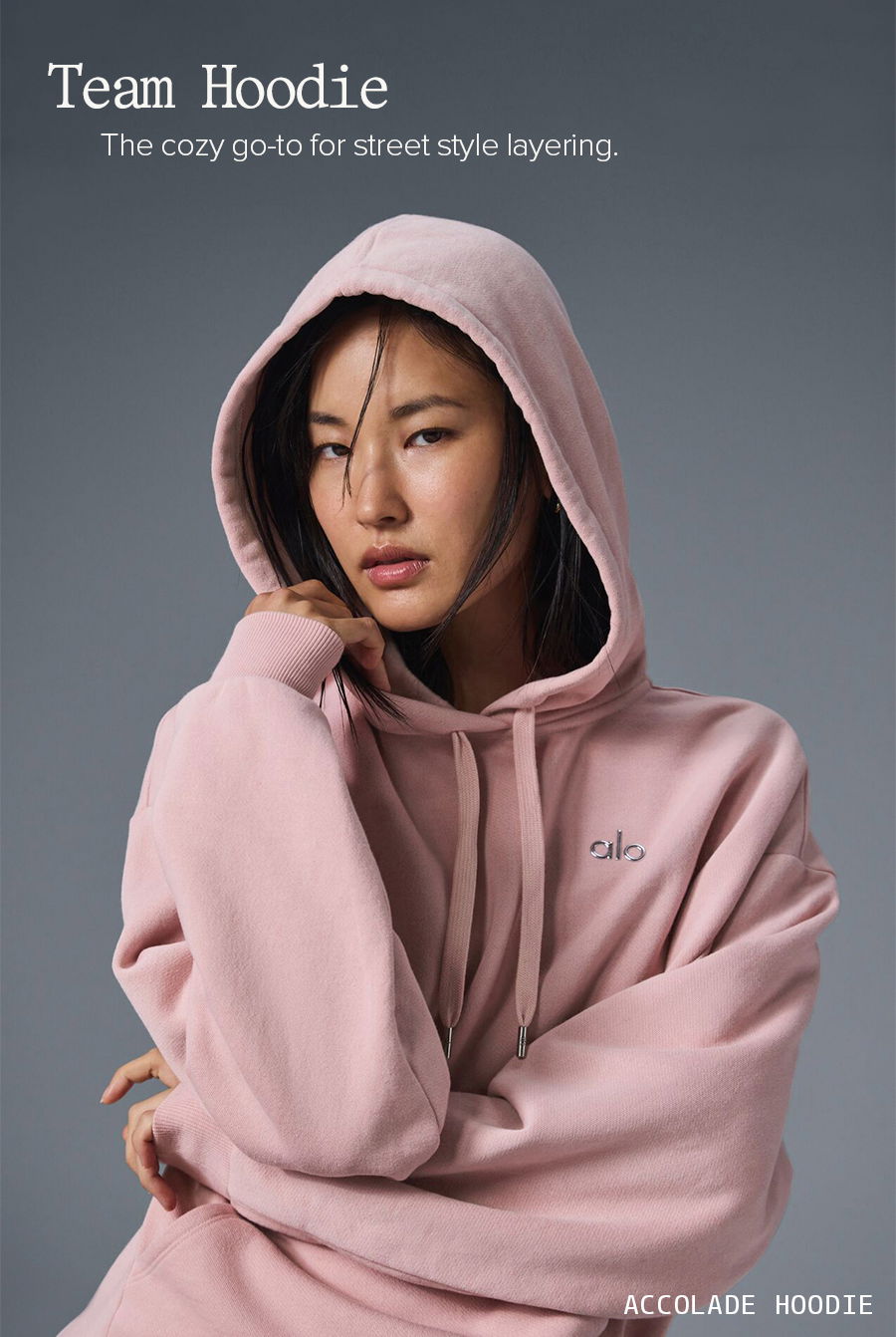 TEAM HOODIE THE COZY GO-TO FOR STREET STYLE LAYERING. ACCOLADE HOODIE