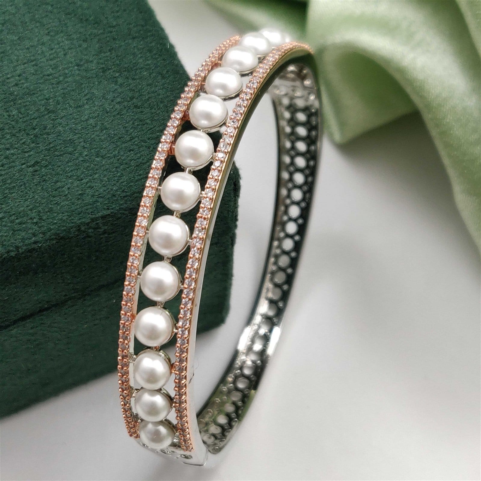 Image of Pearl Delicate AD Bracelet