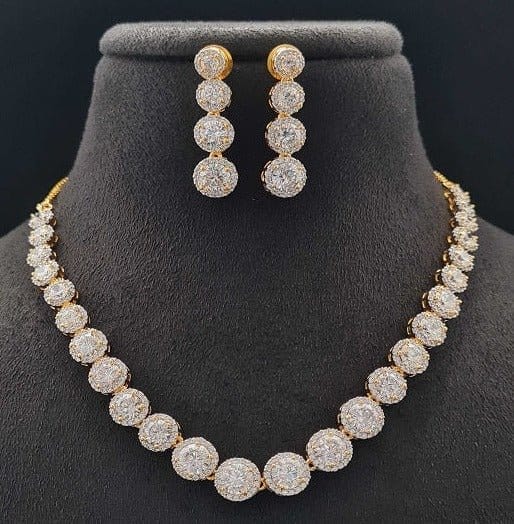 Image of SASHI DELICATE AD NECKLACE