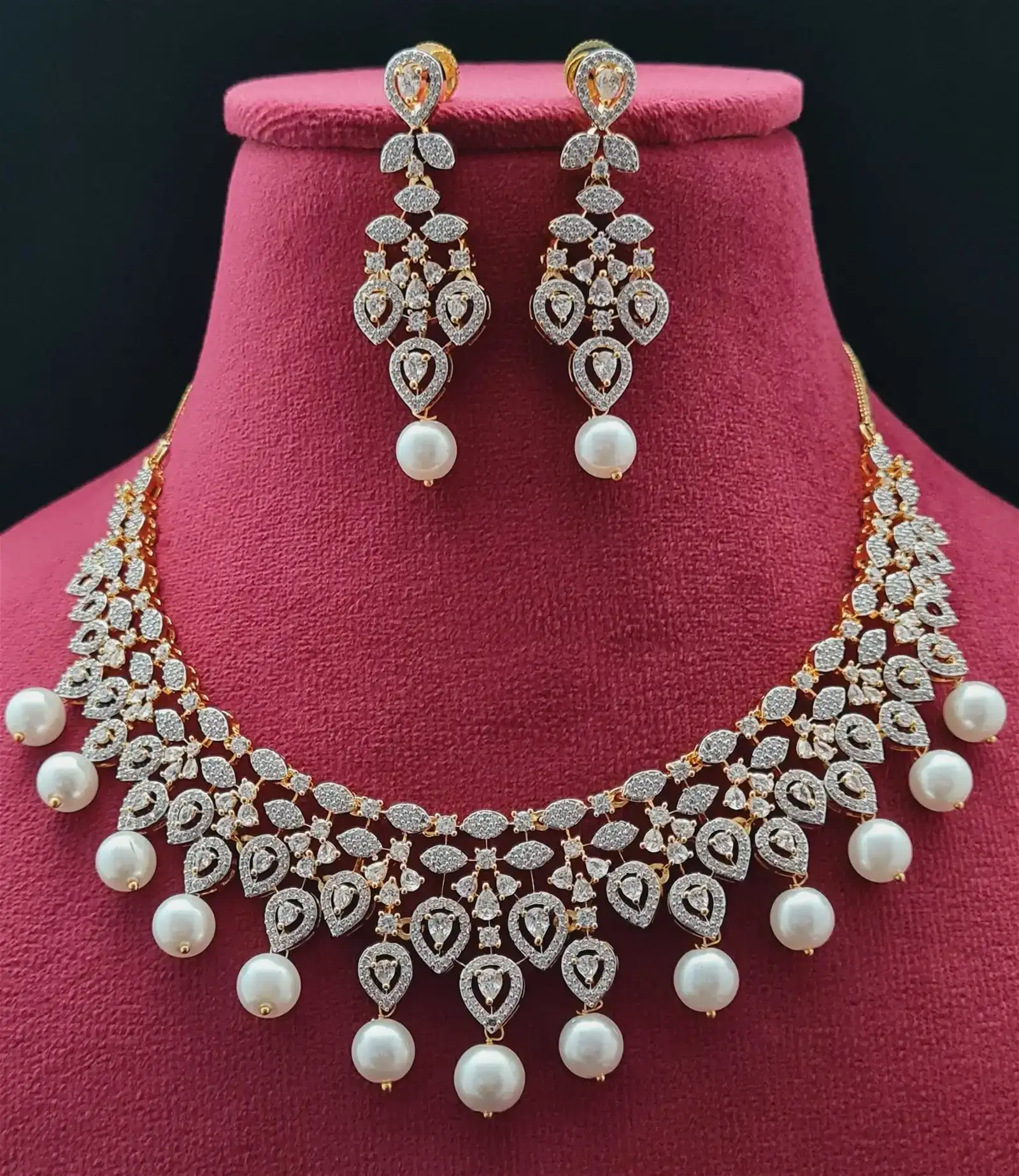 Image of Meera Pearl Classic AD Necklace
