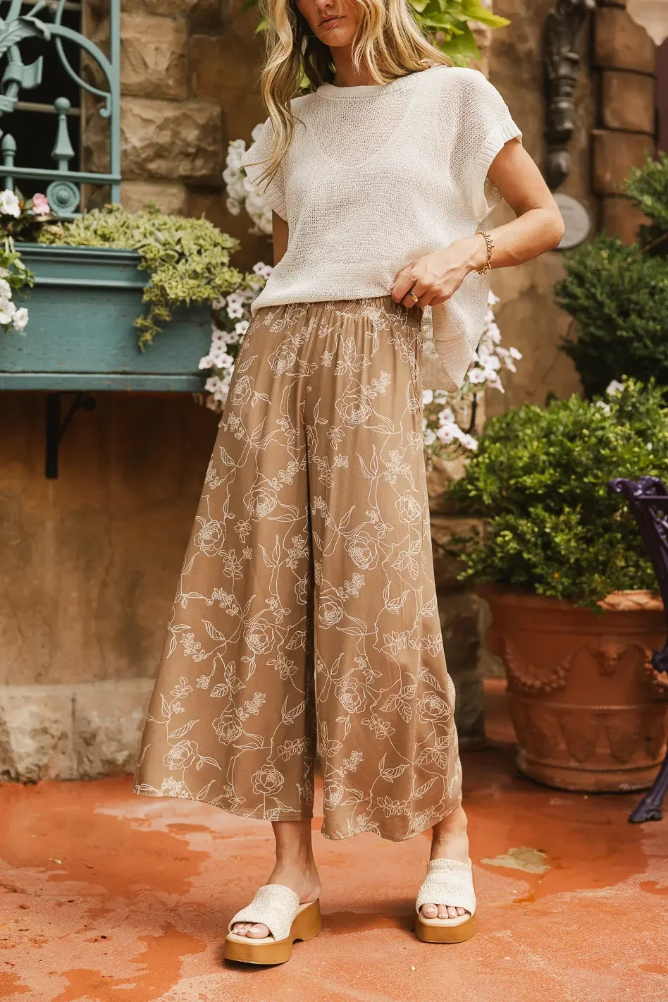 Image of Tallulah Floral Pants in Mocha