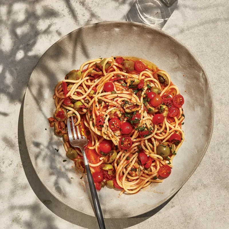 Spaghetti with No-Cook Puttanesca