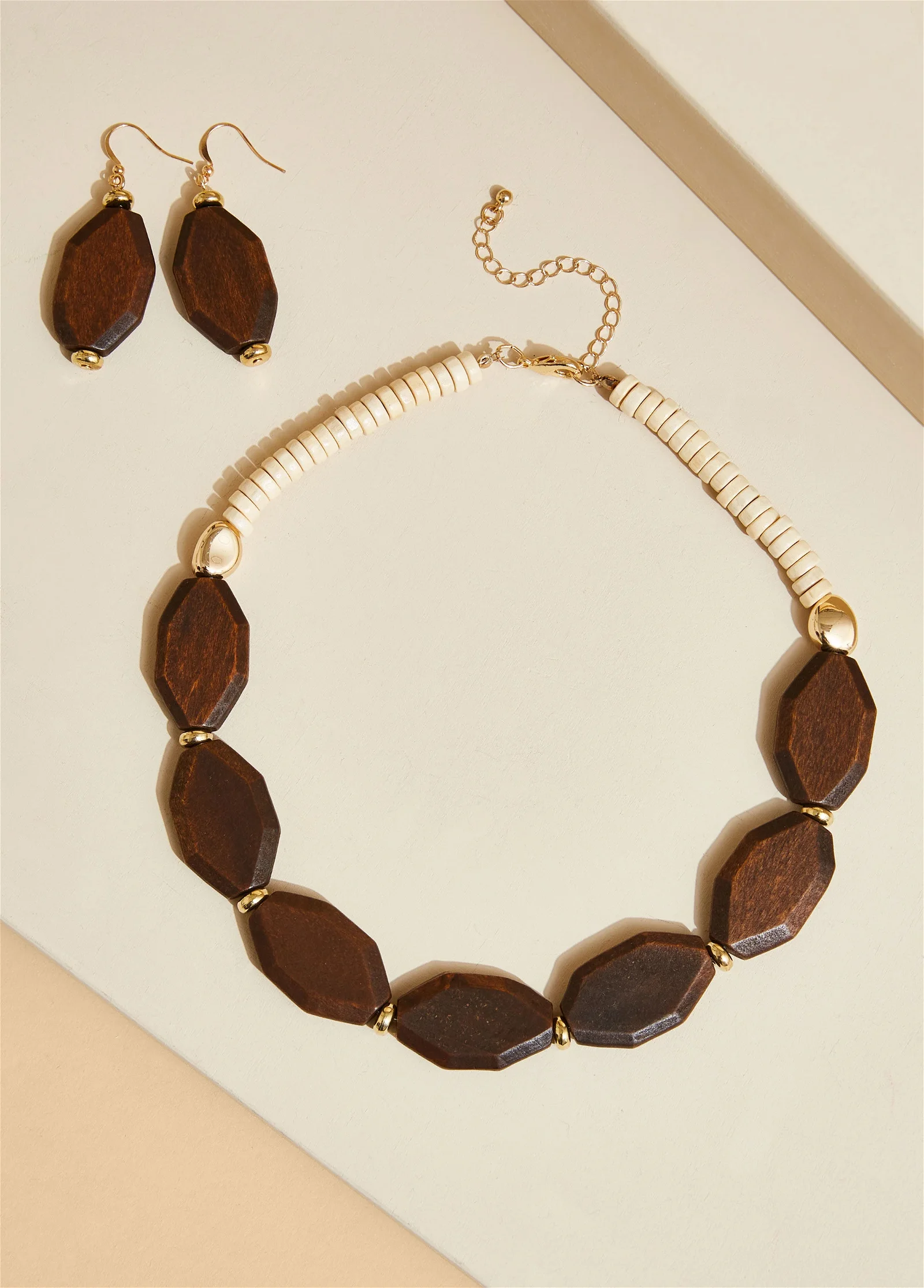 Wood And Beaded Necklace Set
