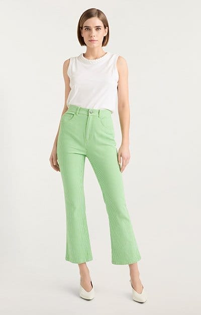 https://cinqasept.nyc/collections/le-denim/products/aubrey-pant-in-lush-meadow-skylight