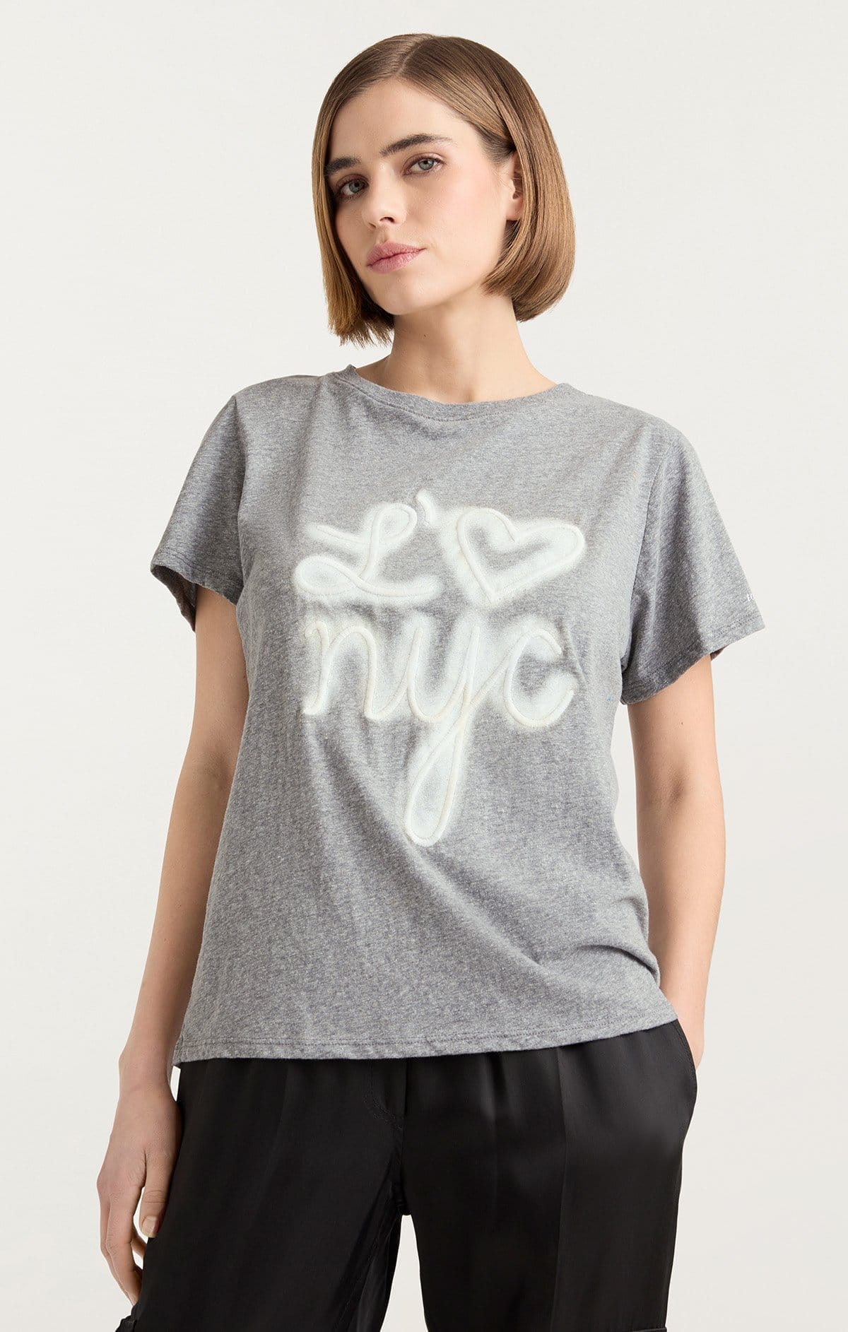 https://cinqasept.nyc/collections/tous-les-jours/products/love-nyc-in-heather-grey-white