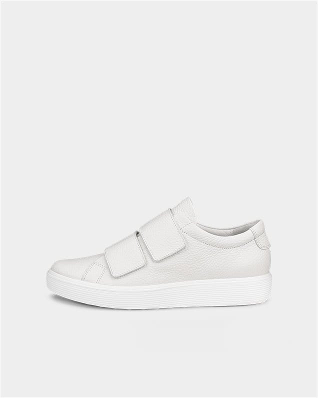 ECCO WOMEN'S SOFT 60 TWO-STRAP SNEAKER