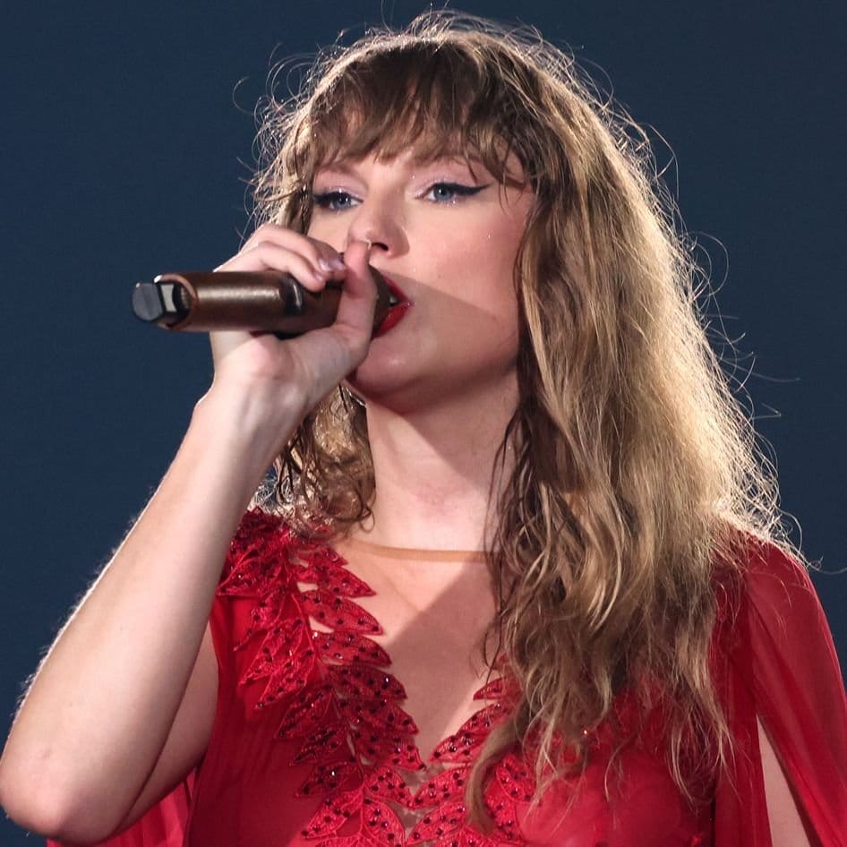 Fans caught a very special detail at Swift’s last Paris Eras Tour show.