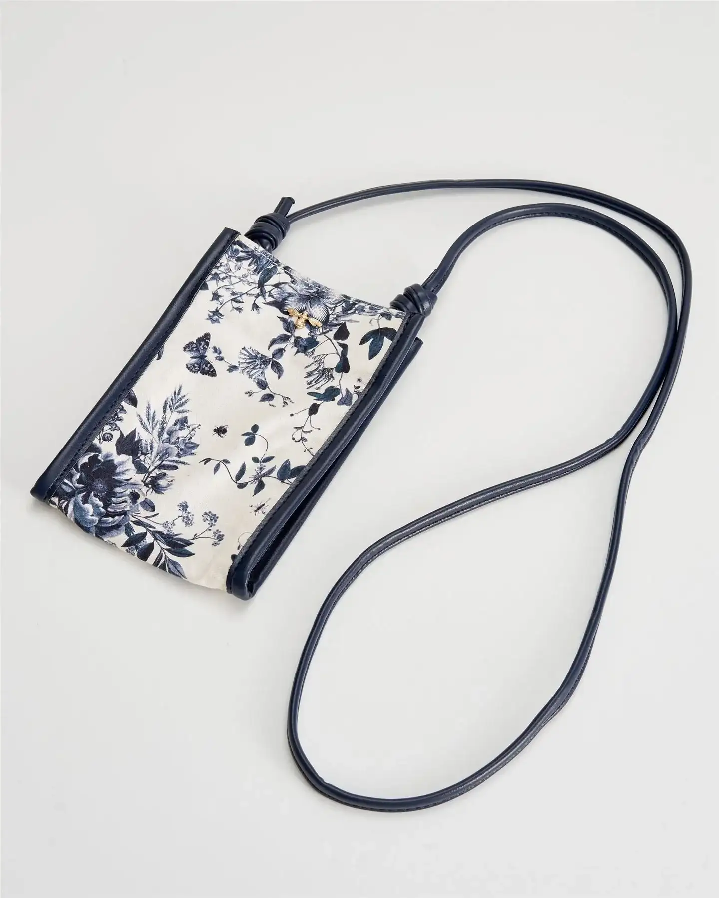 Image of Rosie Phone Pouch Blooming Blue