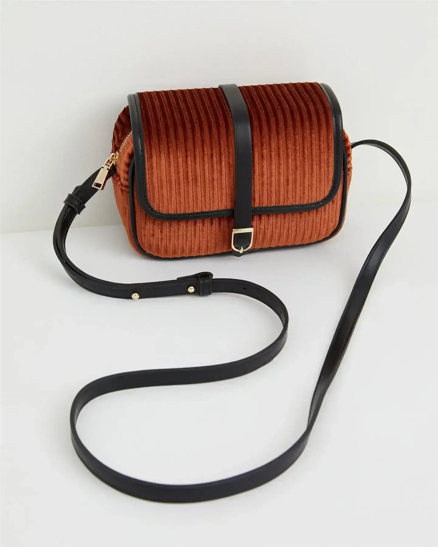 Image of Vivianne Velvet Camera Bag - Amber Rust