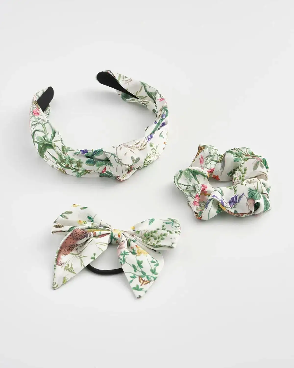 Image of Meadow Creatures Headband, Scrunchie & Bow Marshmallow - Set of 3