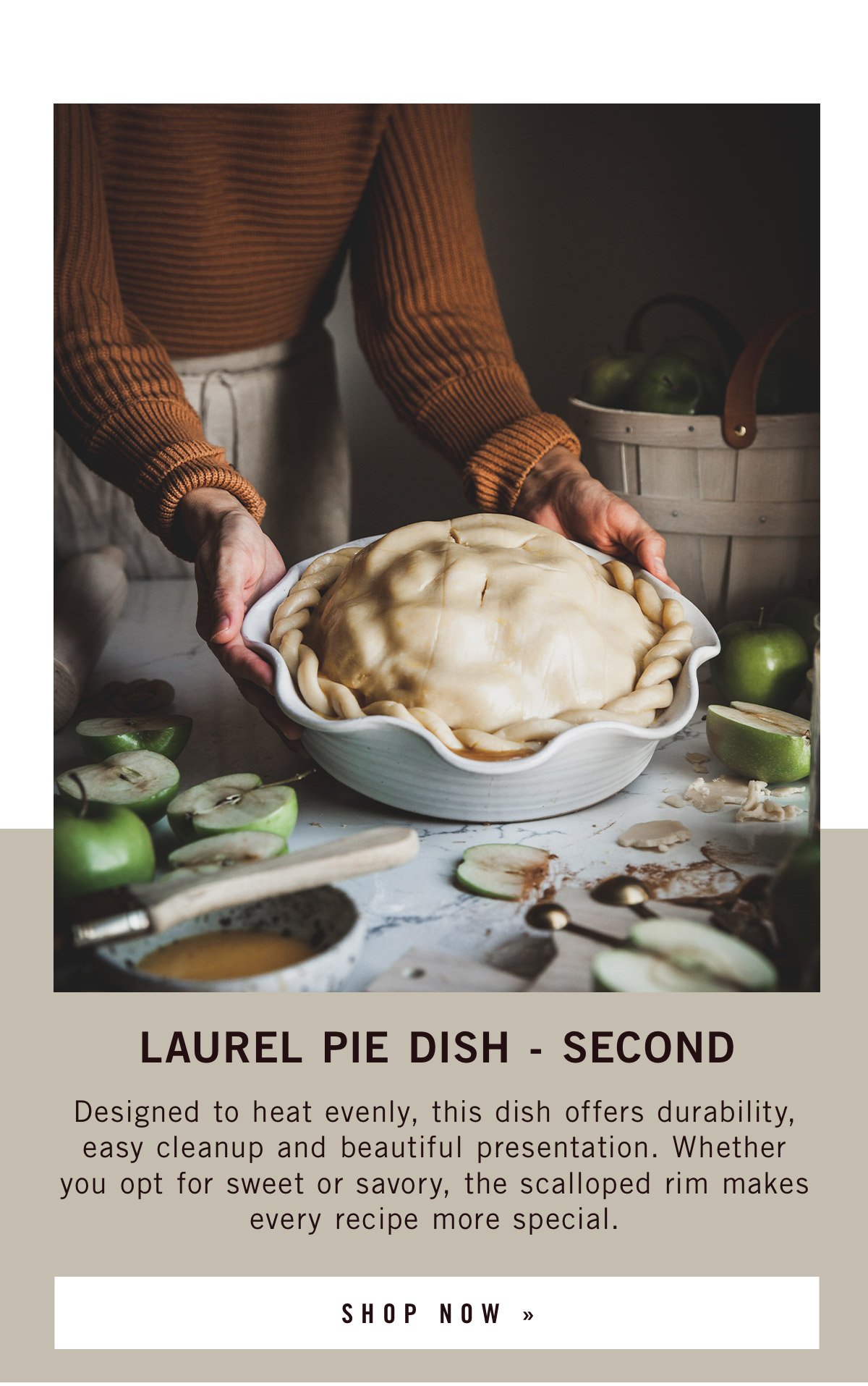 Laurel Pie Dish - Second