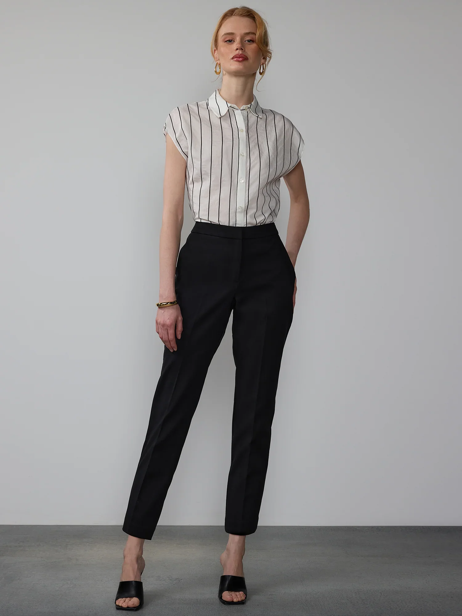 Essential High Rise Ankle Pant