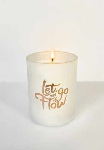 Secret Fortune Candle: Let go and flow.