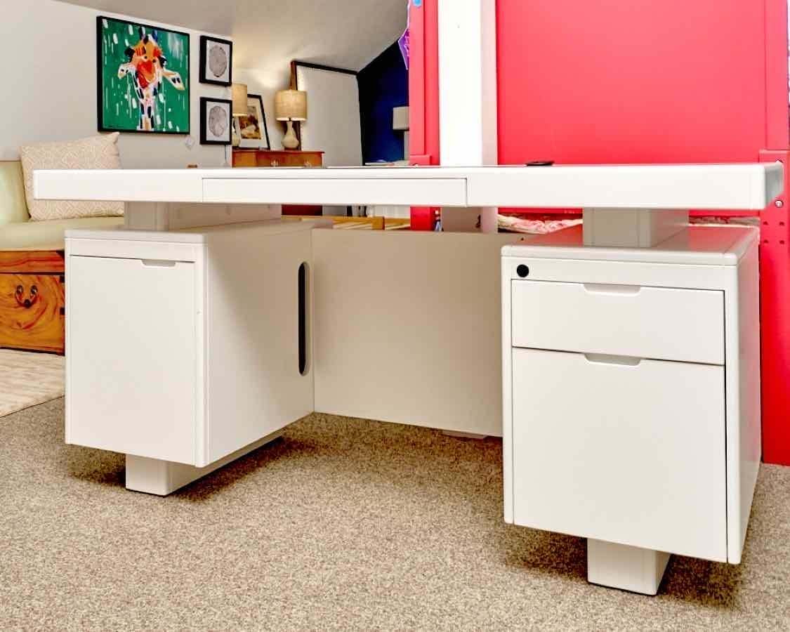 Zuri White Lacquer Desk