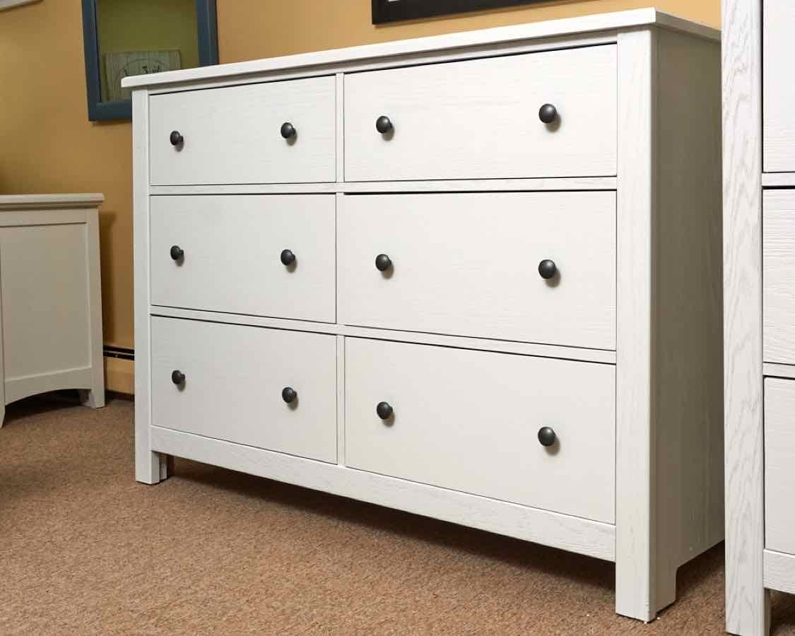  Vaughan Bassett White Finish Fundamentals 6 Drawer Dresser 