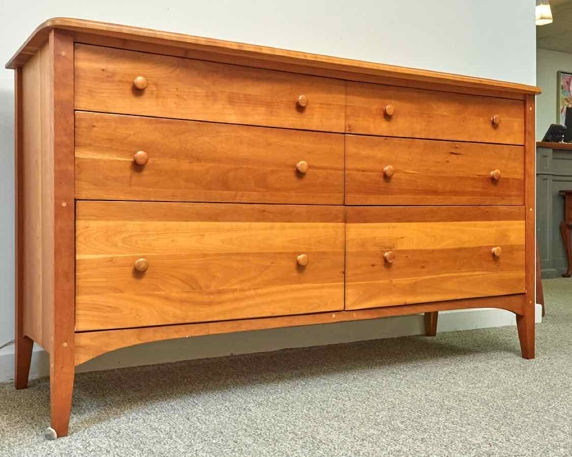  Pompanoosuc Mills Dresser 