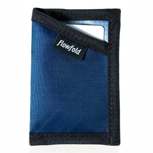 Minimalist Card Holder by flowfold