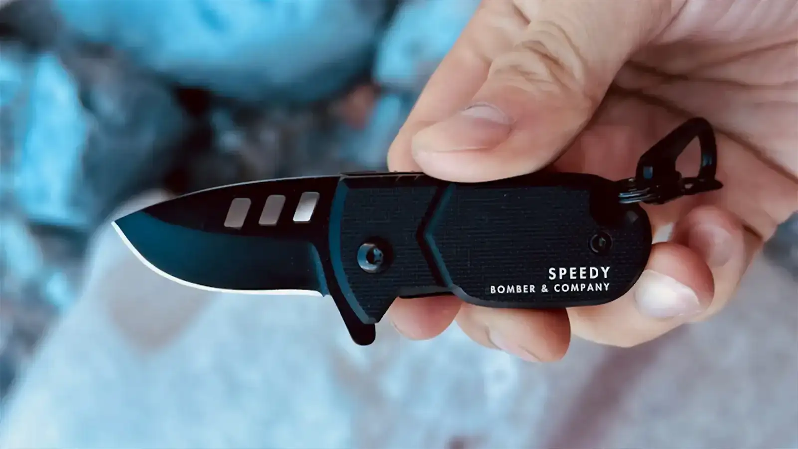 Here's How to Get the World's Fastest Mini Pocket Knife