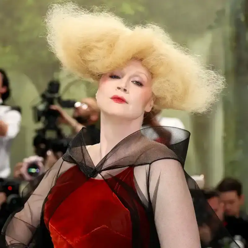 Gwendoline Christie, big hair, met gala 2024