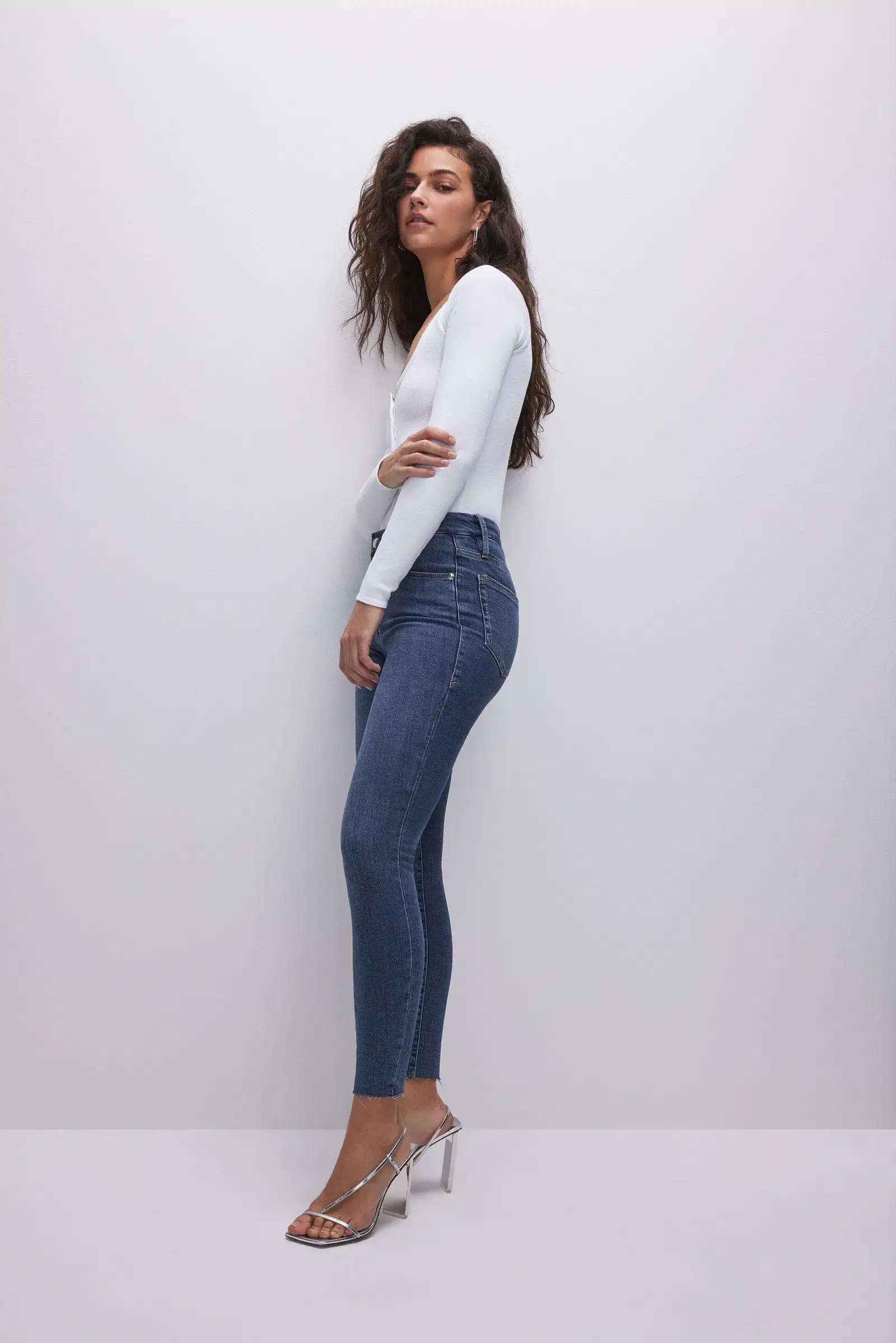 Image of GOOD LEGS SKINNY CROPPED JEANS | BLUE835