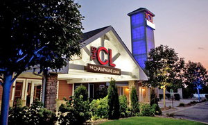 Charming Chicago Suburb Boutique Hotel Suites - Book Now!