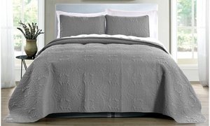 Reversible Oversized Bedspread Coverlet Quilt Set (2- or 3-Piece)