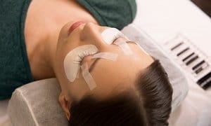 Up to 42% Off on Eyelash Lift and Tint at Toni's Salon and Spa