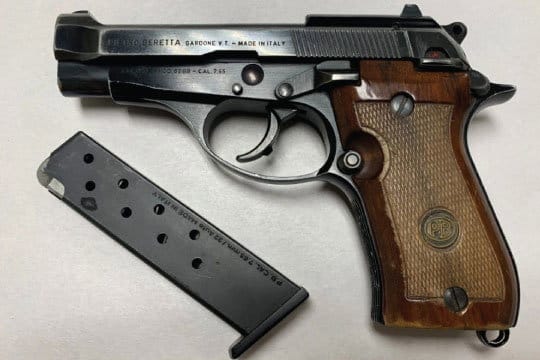 Beretta 82bb pistol 7.65 .32 auto