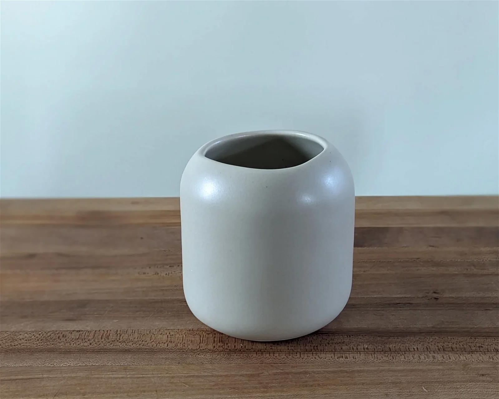 Image of Capsule Vase - Seconds