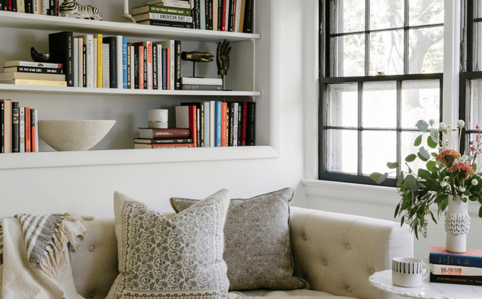 Ultra-Cool Bookshelf Decor Ideas