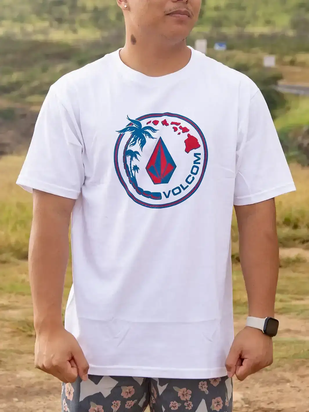 VOLCOM LOOPIN TEE - OFF WHITE