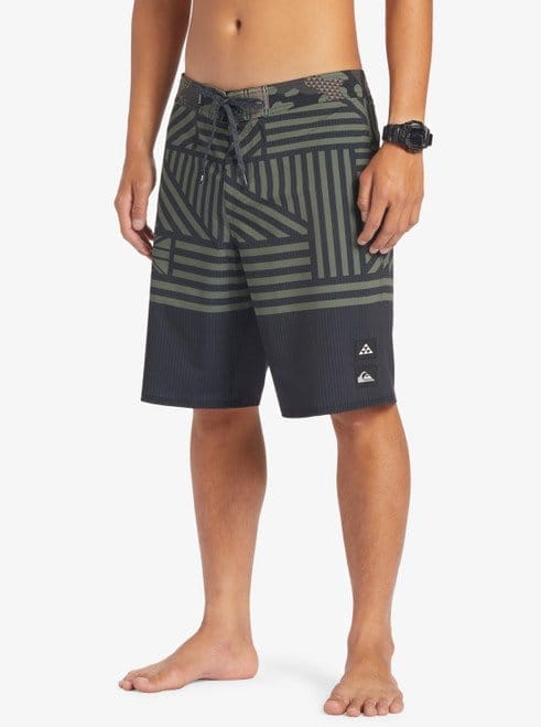 Quiksilver Hawaii Surfsilk 20" Hawaii Flag Boardshorts - KVJ9