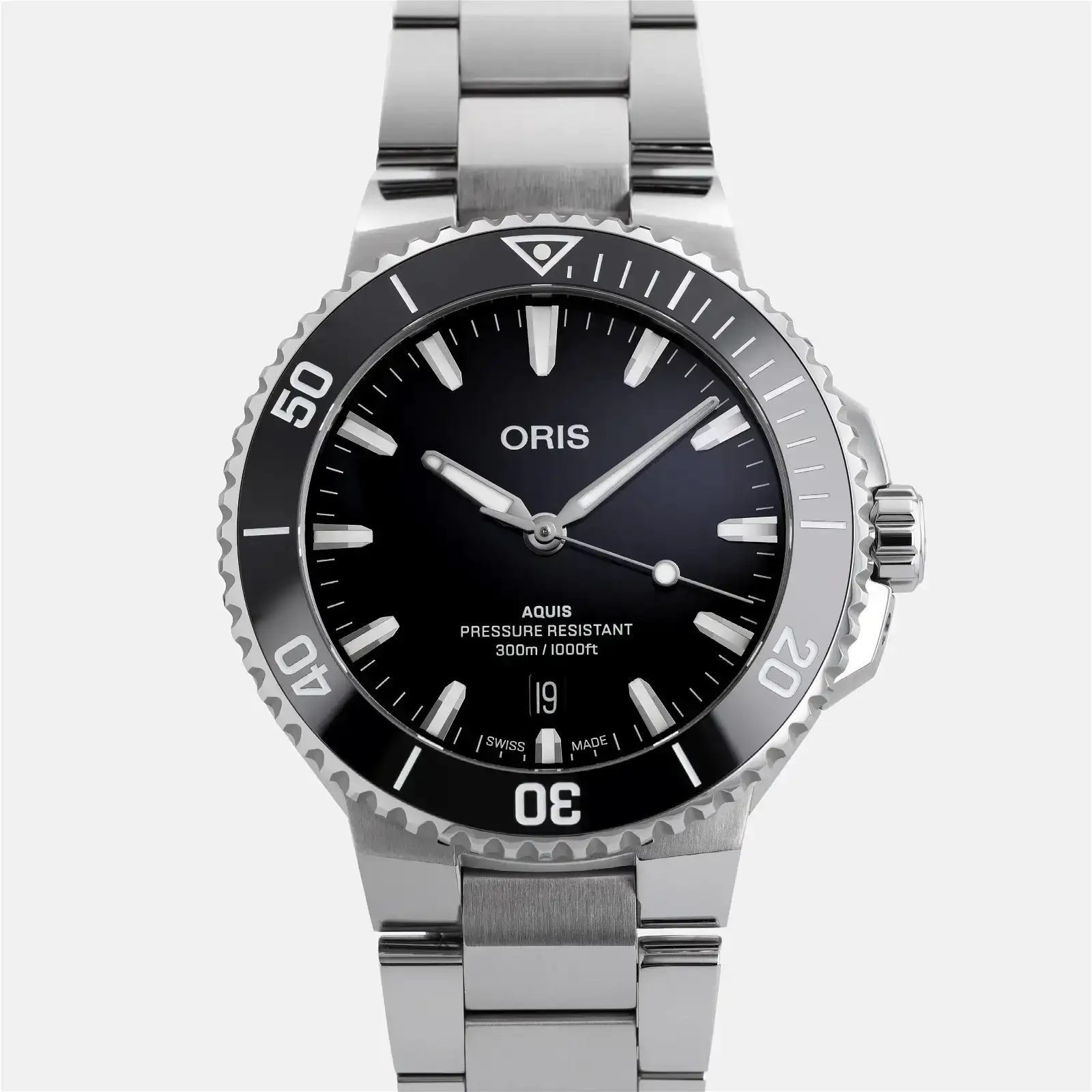 Image of Aquis Date 41.5mm With Black Dial