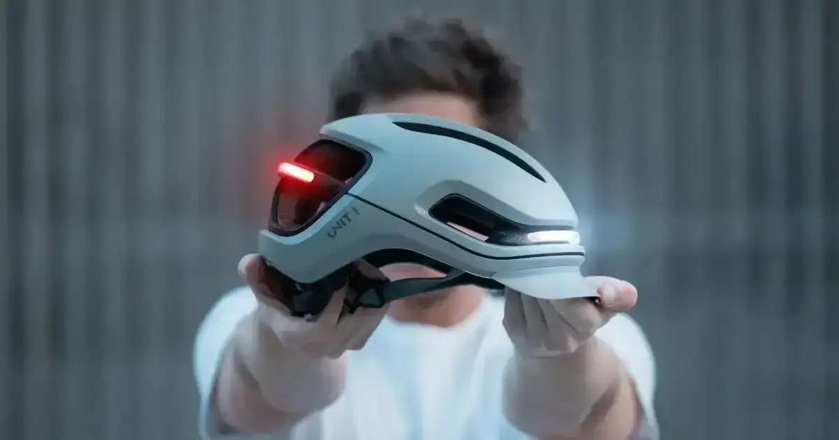 AURA by UNIT 1: Next-Gen Hybrid Smart Helmet