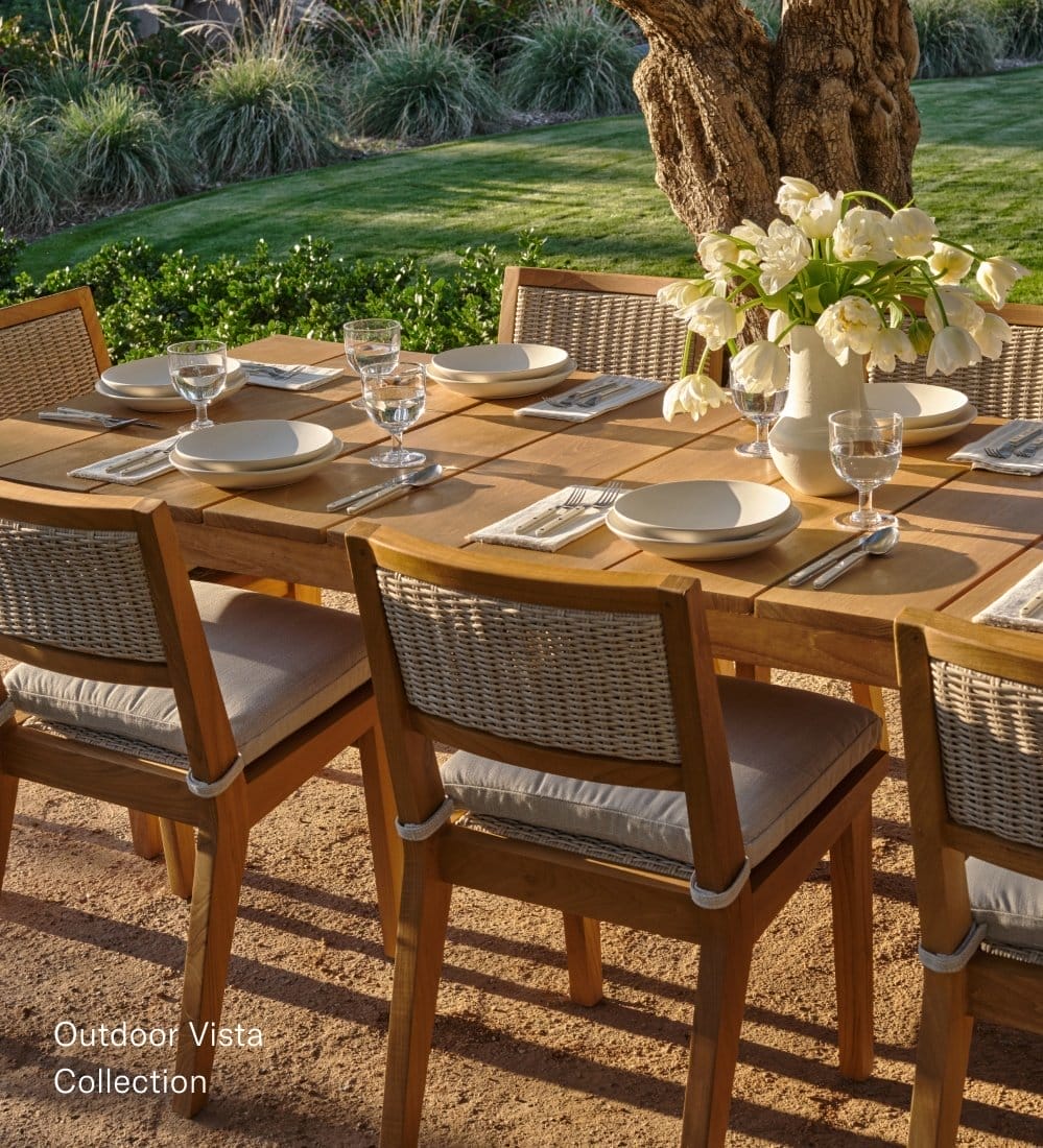 Outdoor Vista Dining Table