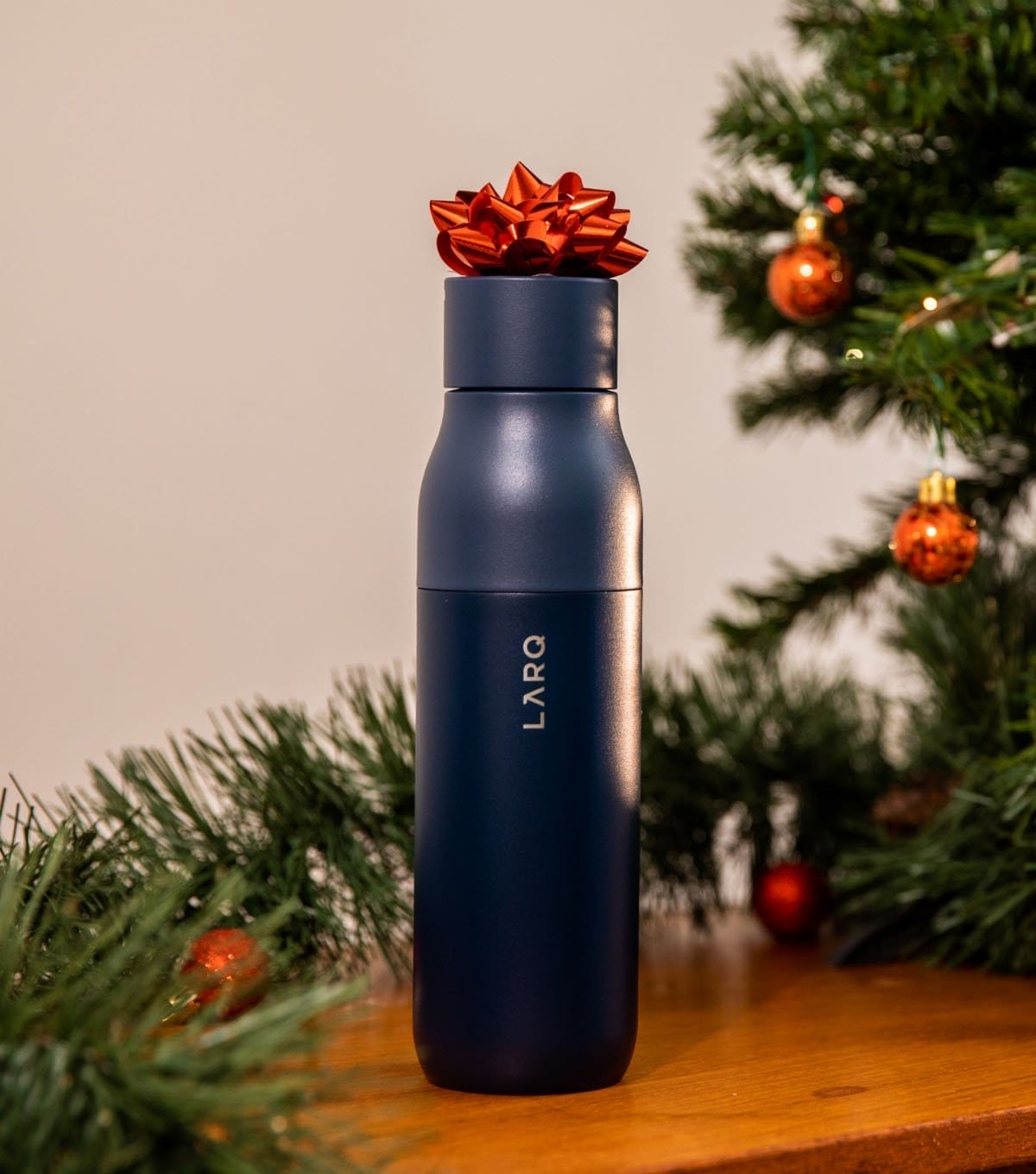 LARQ Bottle PureVis™ in Monaco Blue with bow on top