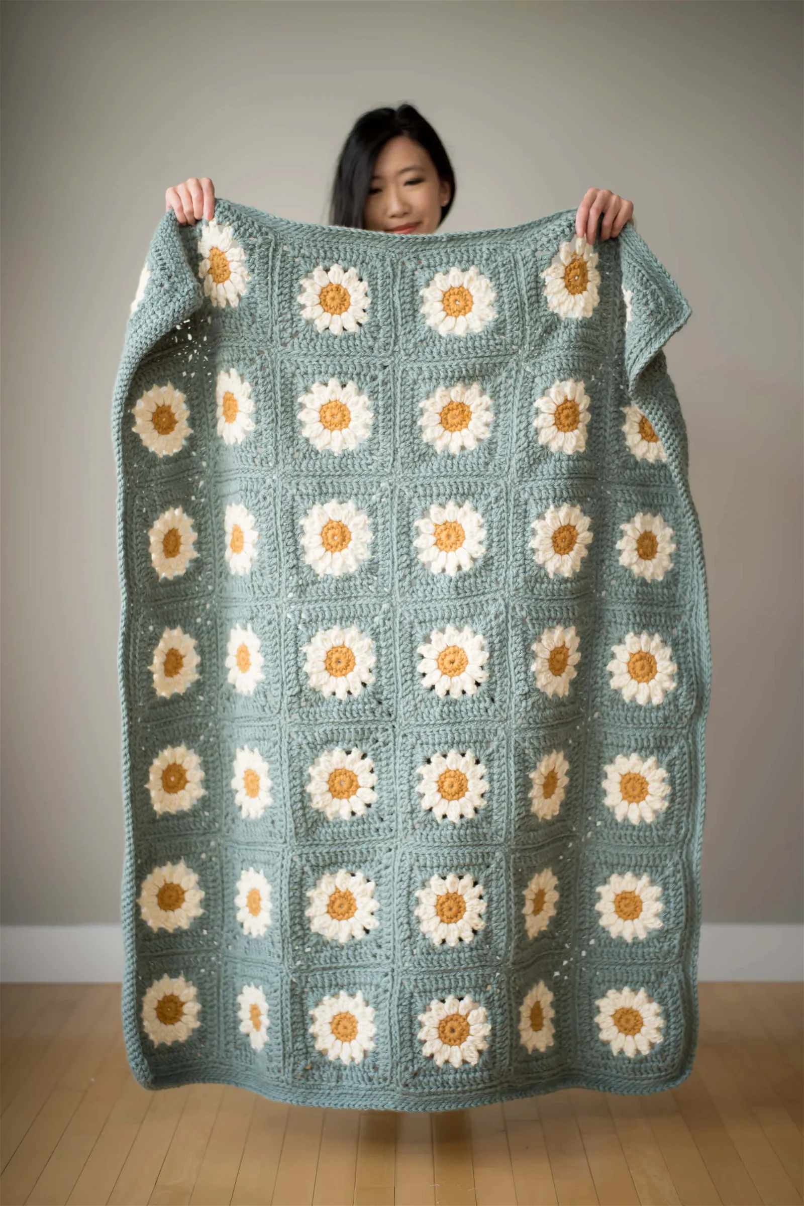 Image of Crochet Kit - Cozy Days Daisy Blanket