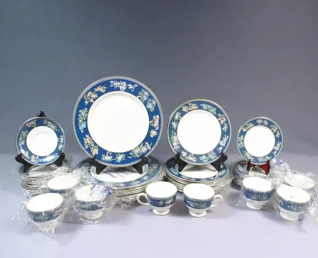 Delicate Allure: Enchanting Porcelain Auction