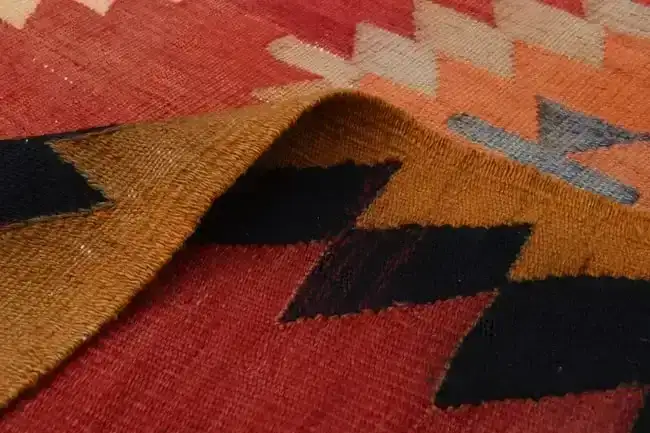 Threads of Tradition: Kilim Rugs Auction