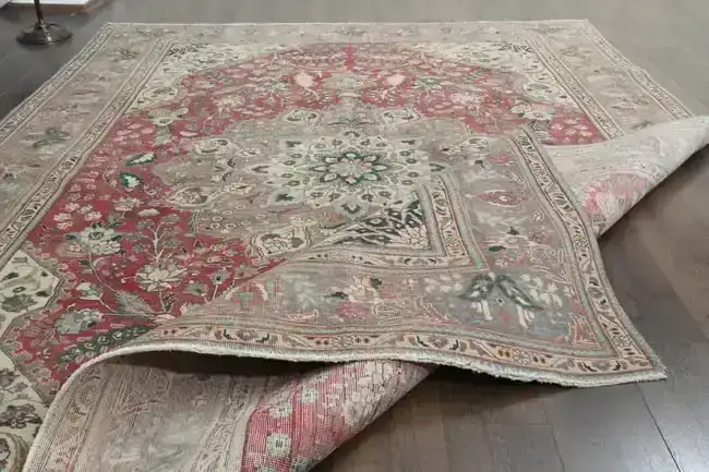 Ottoman Opulence: Turkish Rugs Auction